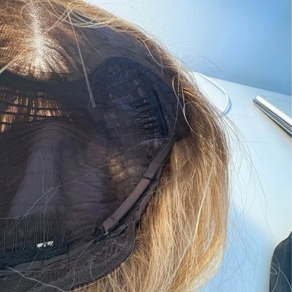 Front Lace wig - Picture 2 of 7